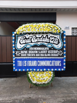 Papan Bunga Duka di Parwata